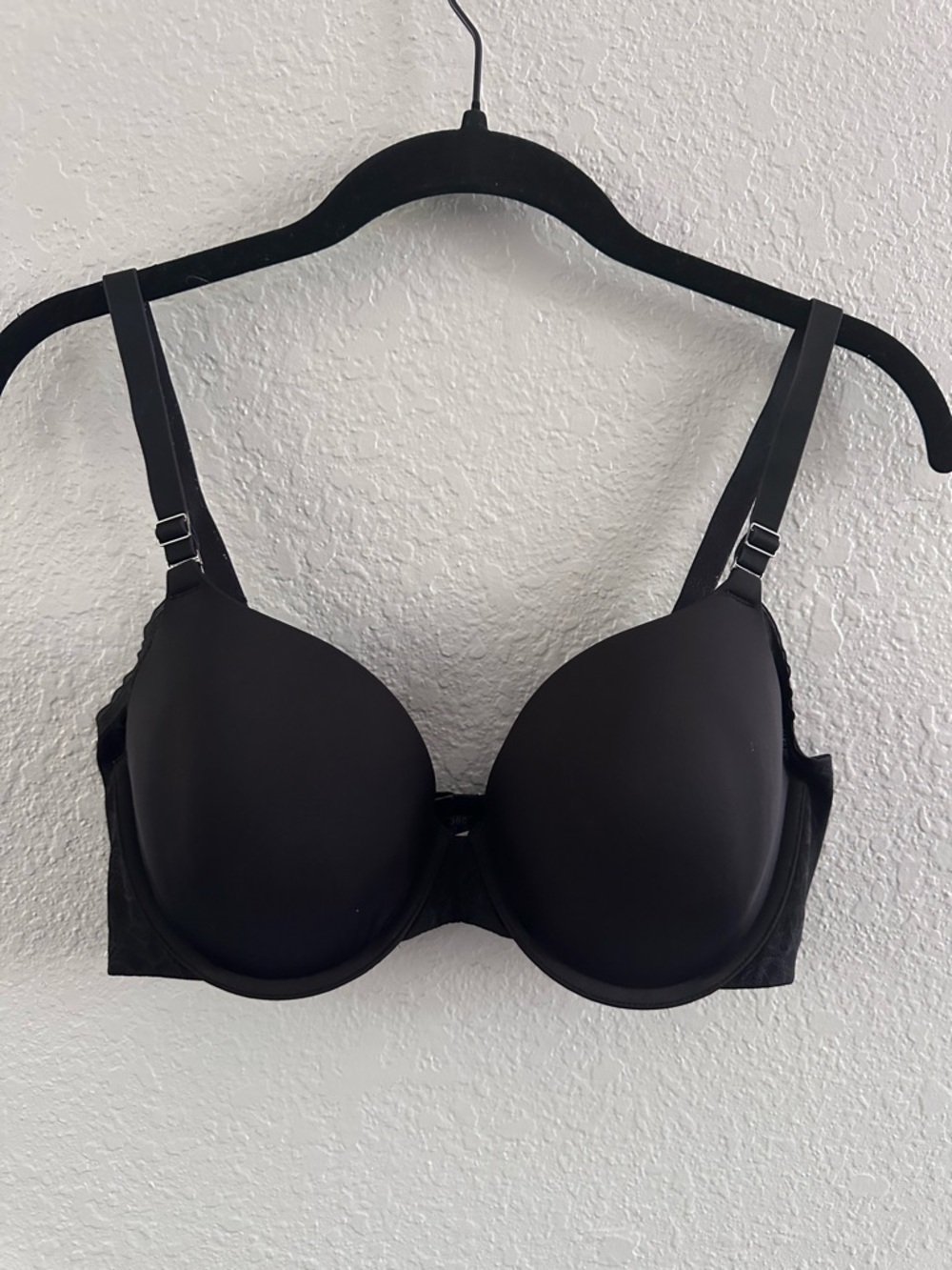 Spanx Bra 36C Pillow Cup Underwire T-Shirt Bra Black Smoothing Comfort